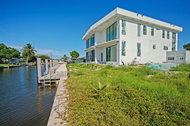1410 Florian Drive, Dania Beach FL 33004 - Dania Beach, FL - Photo 5