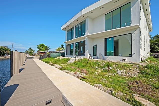 1410 Florian Drive, Dania Beach FL 33004 - Dania Beach, FL - Photo 4