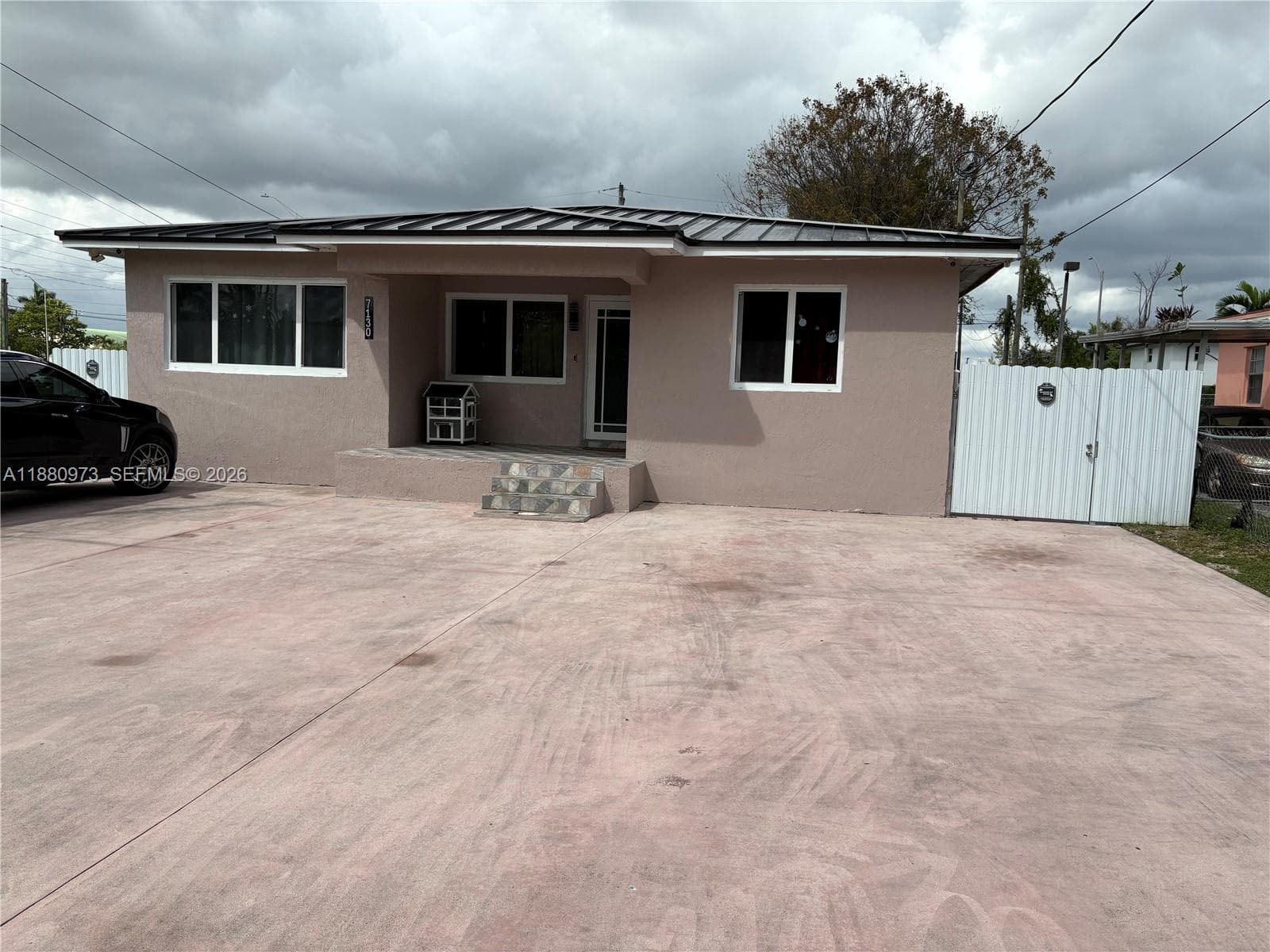 7130 NW 21st Ct, Miami FL 33147