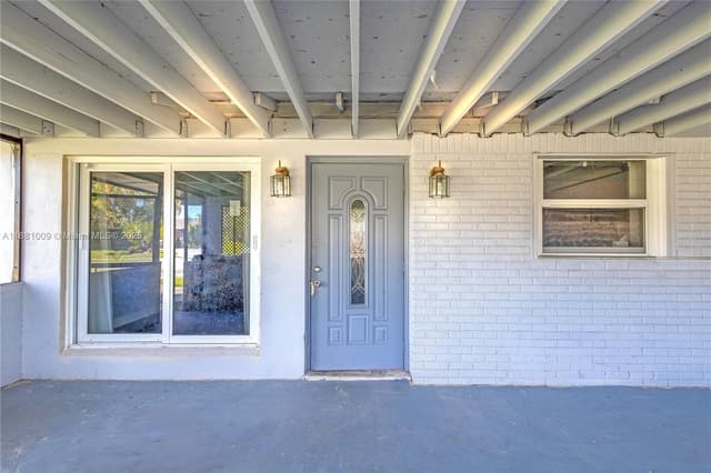 4410 NW 10th St, Coconut Creek FL 33066 - Coconut Creek, FL - Photo 2