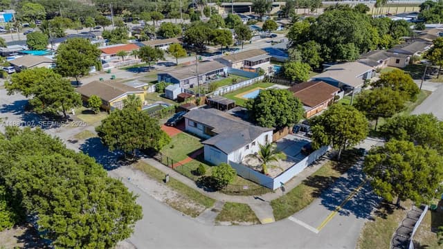 1375 NW 181st St, Miami Gardens FL 33169 - Miami Gardens, FL - Photo 6