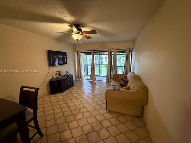 5915 Washington St # 116, Hollywood FL 33023 - Hollywood, FL - Photo 7