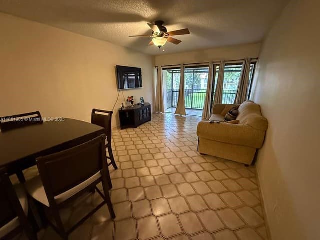 5915 Washington St # 116, Hollywood FL 33023 - Hollywood, FL - Photo 3