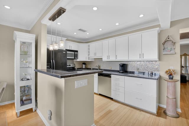 125 Suffolk C, Boca Raton FL 33434 - Boca Raton, FL - Photo 3