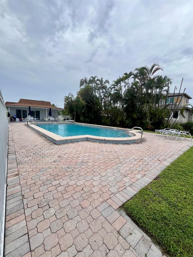 658 NE 6th Court # L, Boynton Beach FL 33435 - Boynton Beach, FL - Photo 2