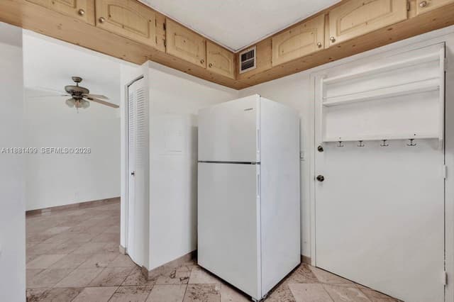 2025 NE 164th St # 716, North Miami Beach FL 33162 - North Miami Beach, FL - Photo 3