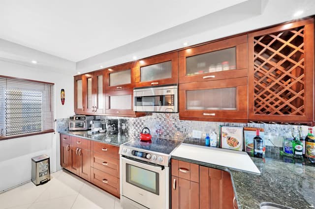 2940 N Course Drive # 811, Pompano Beach FL 33069 - Pompano Beach, FL - Photo 4