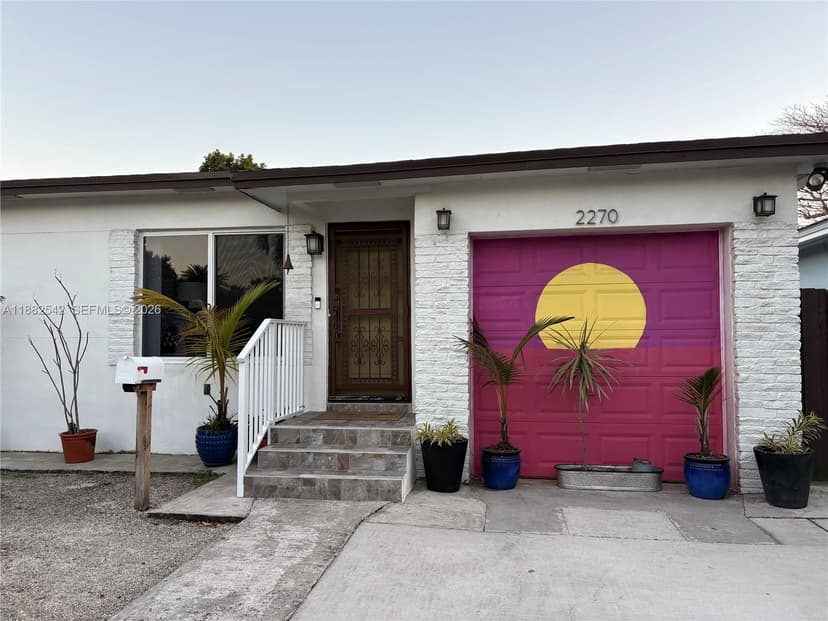 2270 SW 24th St, Miami FL 33145