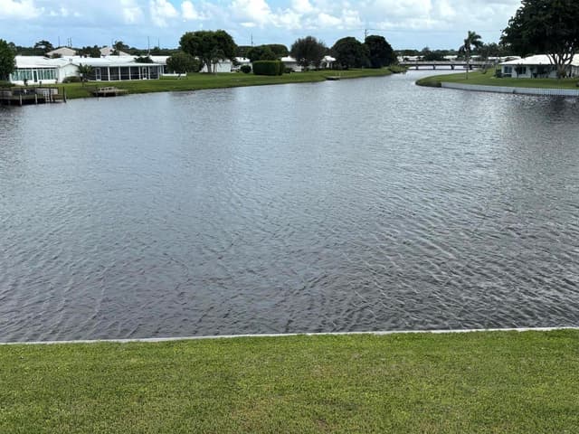 1112 Lake Terrace # 207, Boynton Beach FL 33426 - Boynton Beach, FL - Photo 2