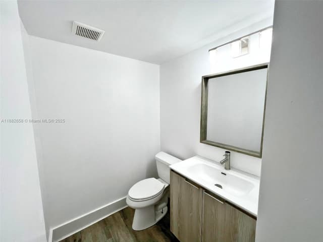 200 SW 132nd Way # 203L, Pembroke Pines FL 33027 - Pembroke Pines, FL - Photo 6