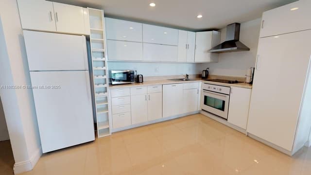 19370 Collins Ave # 620, Sunny Isles Beach FL 33160 - Sunny Isles Beach, FL - Photo 3
