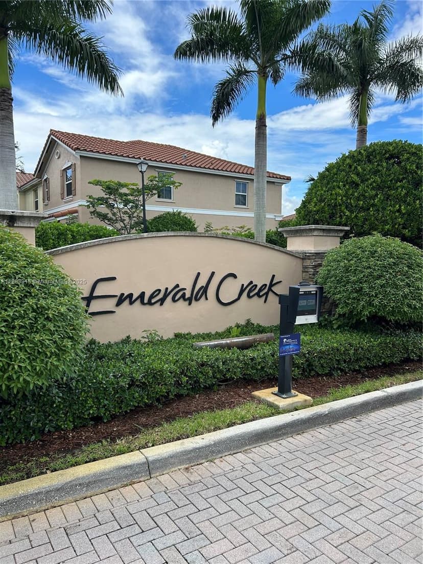 12434 Emerald Creek Mnr, Plantation FL 33325