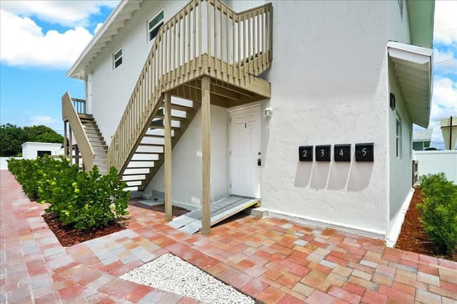 305 Cypress Drive E # 5, Lake Park FL 33403 - Lake Park, FL - Photo 6
