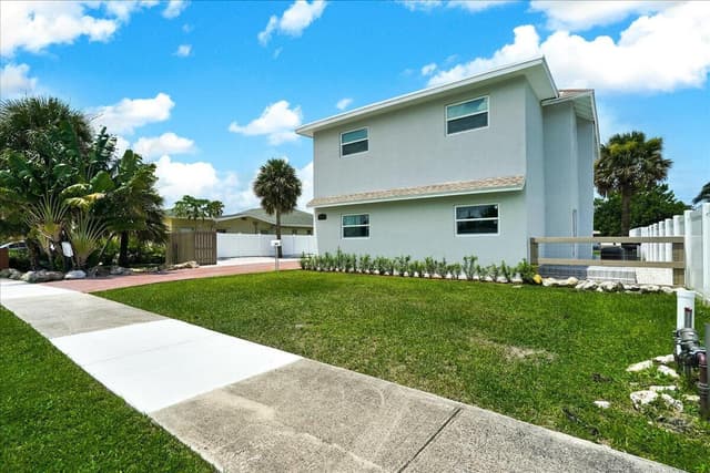 305 Cypress Drive E # 5, Lake Park FL 33403 - Lake Park, FL - Photo 3