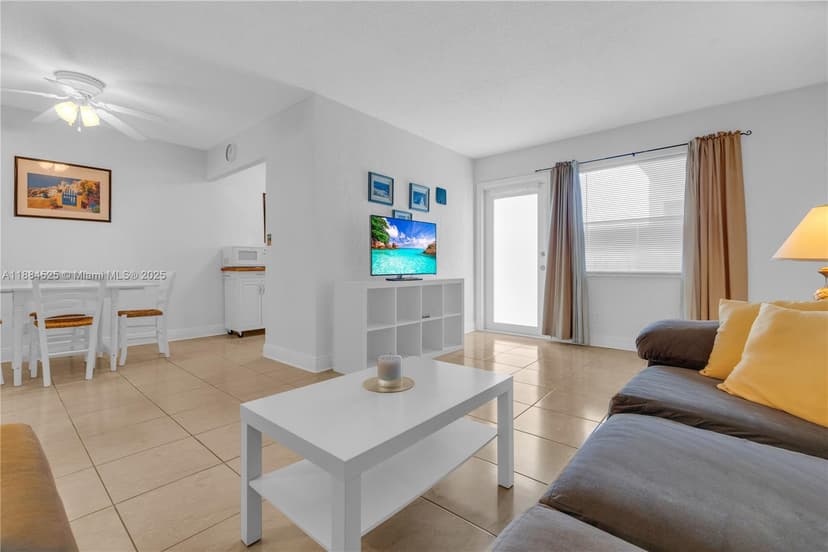 1750 Jefferson St # 502, Hollywood FL 33020