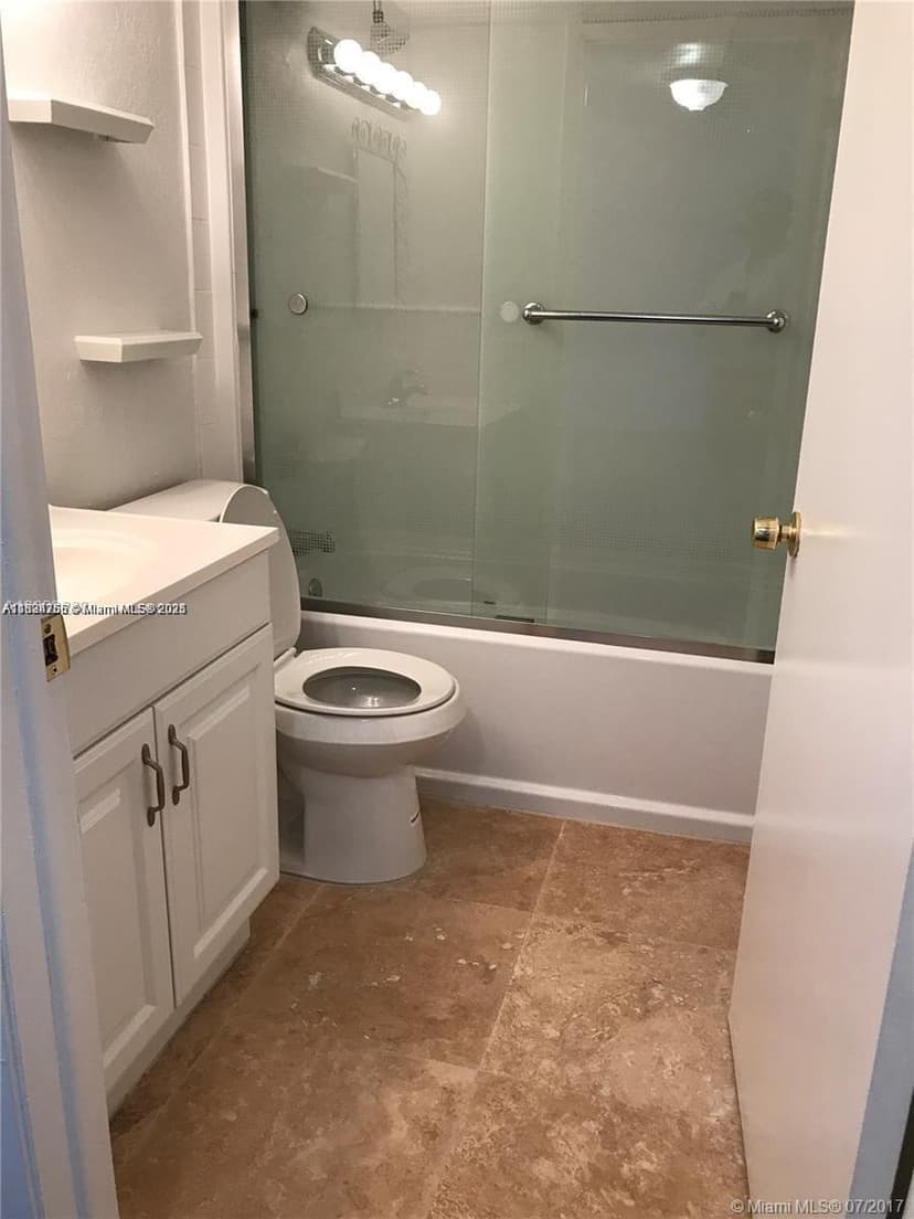 10288 NW 9th St Cir # 205, Miami FL 33172