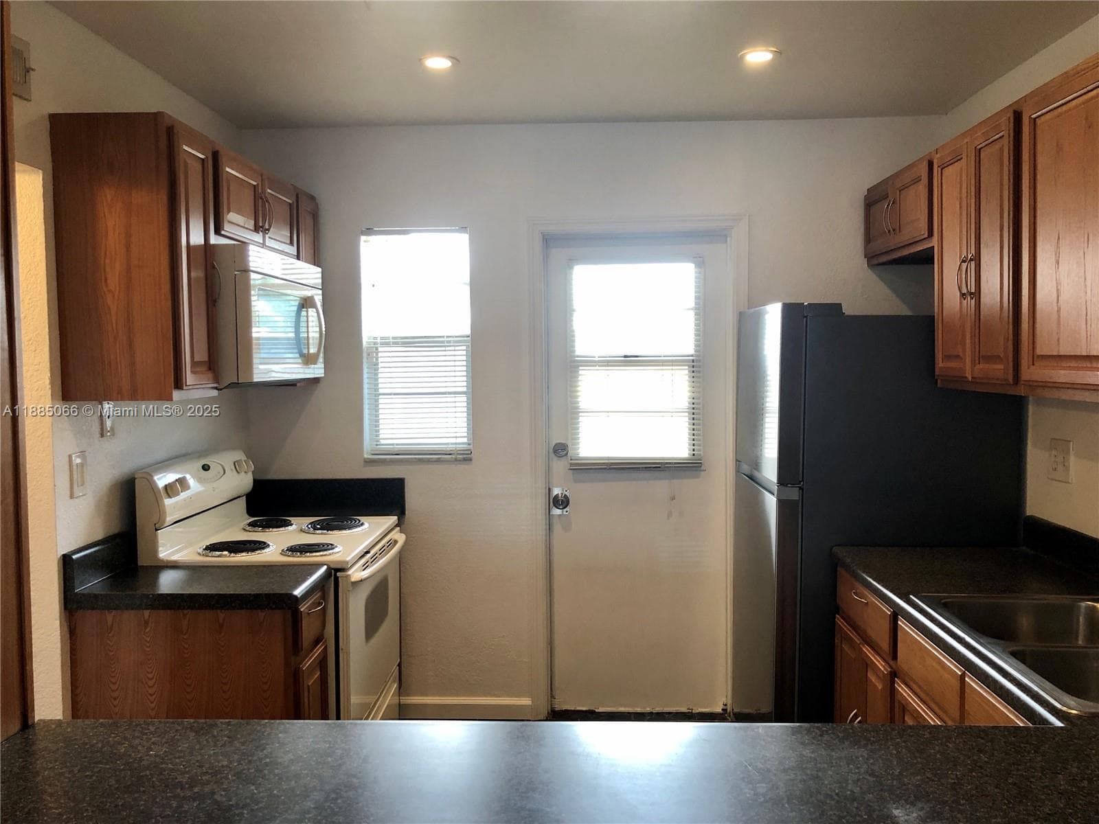8121 SW 24th Ct # 304, Davie FL 33324 - Davie, FL - Photo 1