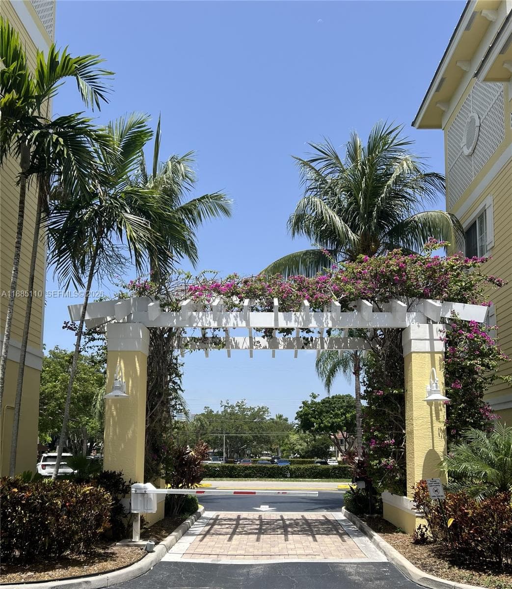 150 NE 15th Ave # 144, Fort Lauderdale FL 33301