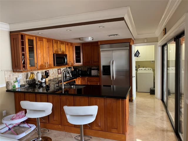 10115 NW 4th Ln # 8, Miami FL 33172 - Miami, FL - Photo 2