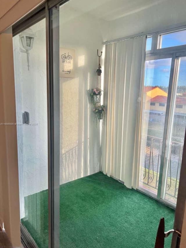 1300 W 53rd St # 18, Hialeah FL 33012 - Hialeah, FL - Photo 6