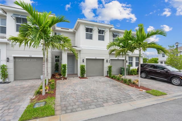 110 SW 171st Way, Pembroke Pines FL 33027 - Pembroke Pines, FL - Photo 3