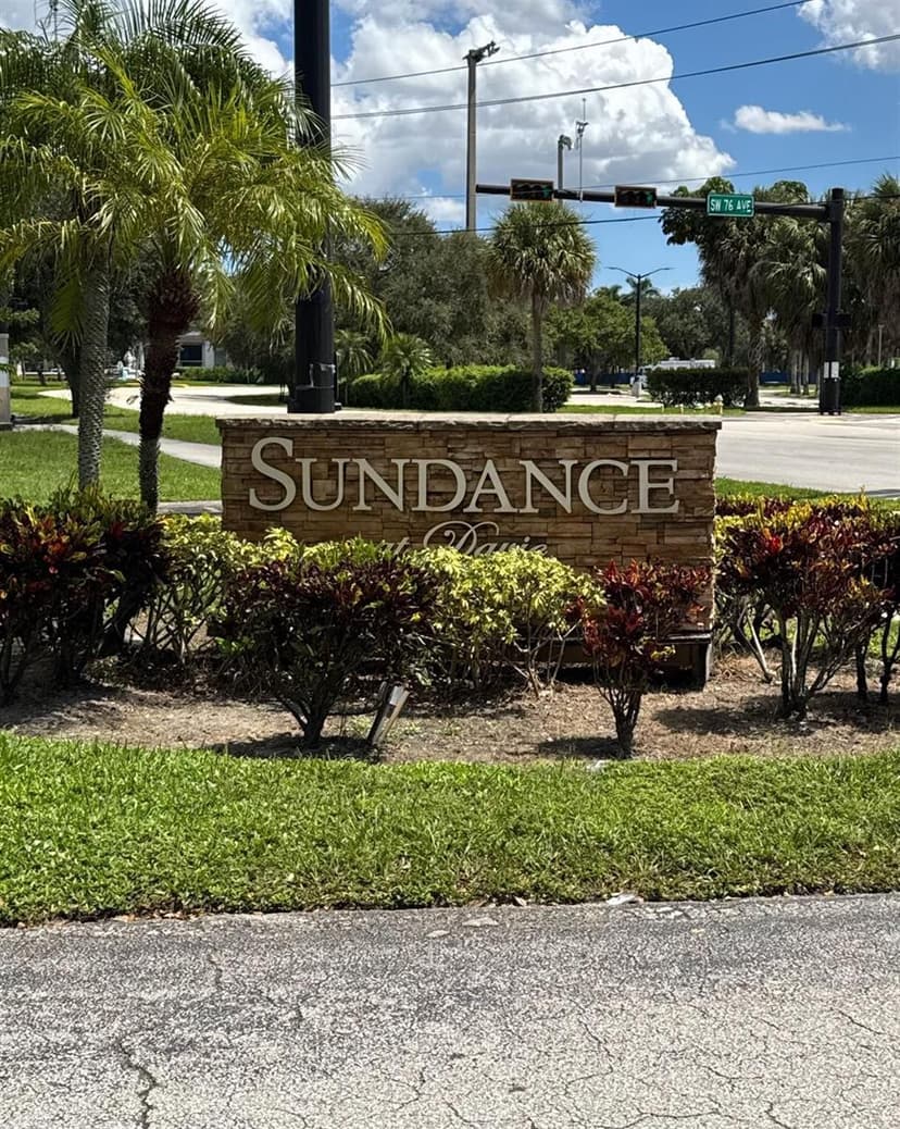 2866 S University Drive # 5101, Davie FL 33328
