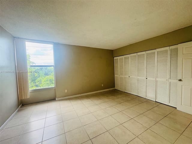 2000 NE 135th St # 403, North Miami FL 33181 - North Miami, FL - Photo 7