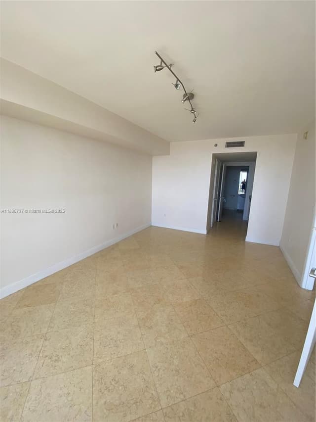 1800 S Ocean Dr # 2909, Hallandale Beach FL 33009 - Hallandale Beach, FL - Photo 6