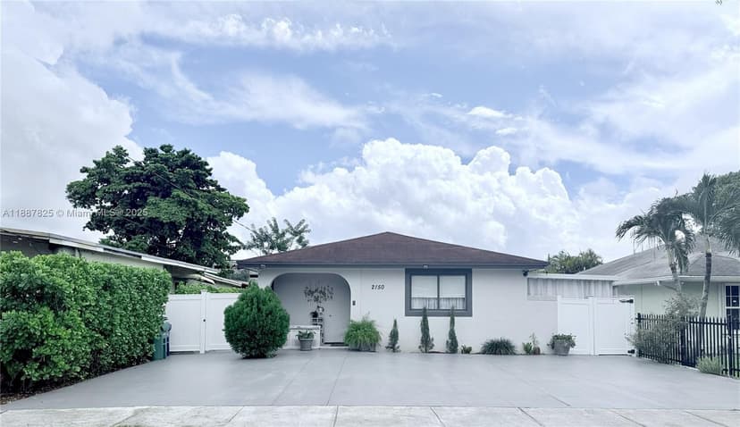 2150 NW 43rd St, Miami FL 33142