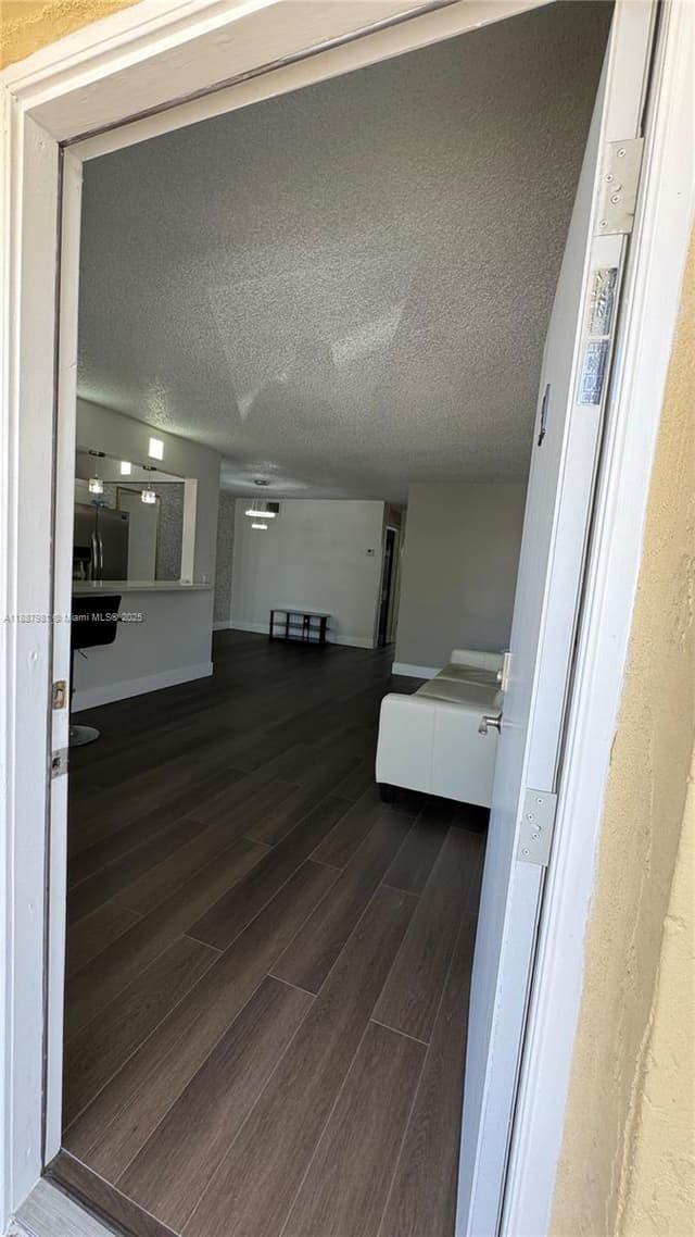 160 NE 203rd Ter # E31, Miami Gardens FL 33179 - Miami Gardens, FL - Photo 2