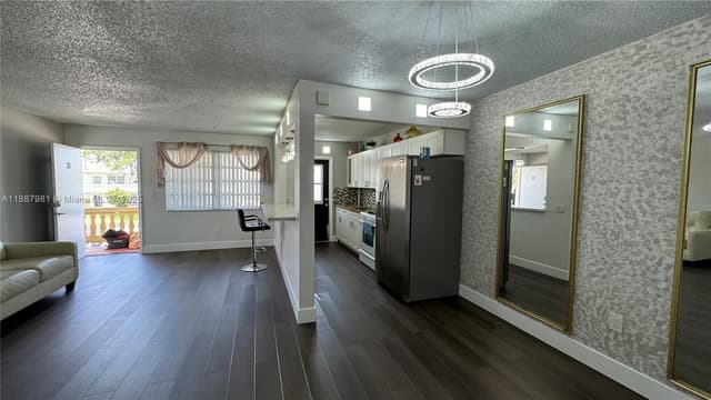 160 NE 203rd Ter # E31, Miami Gardens FL 33179 - Miami Gardens, FL - Photo 3