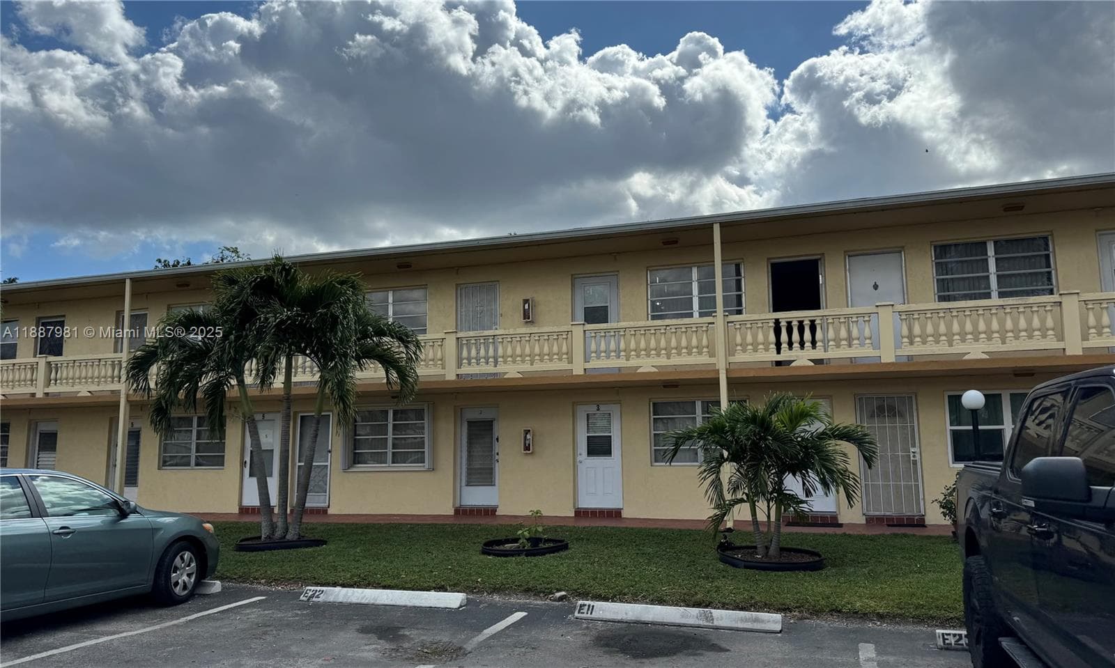 160 NE 203rd Ter # E31, Miami Gardens FL 33179 - Miami Gardens, FL - Photo 1