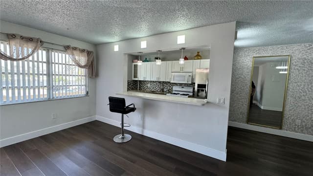160 NE 203rd Ter # E31, Miami Gardens FL 33179 - Miami Gardens, FL - Photo 5