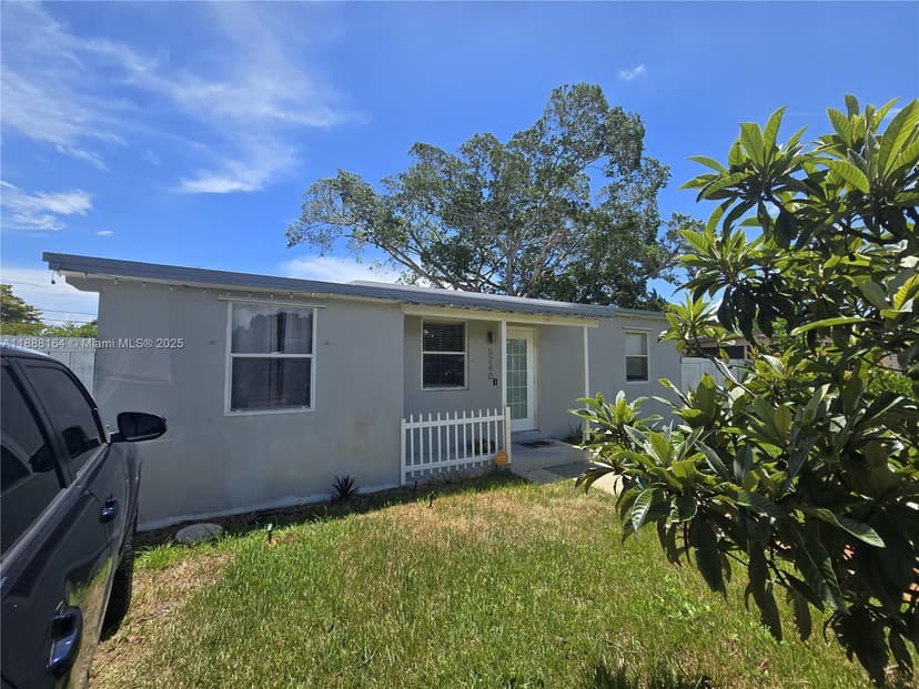 5240 NE 16th Ter, Pompano Beach FL 33064