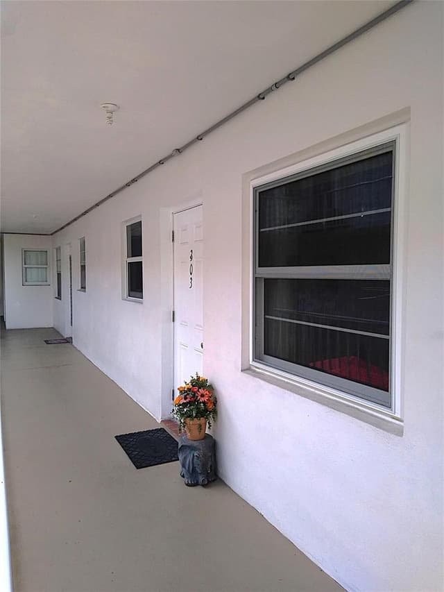 2010 Fillmore Street # 303, Hollywood FL 33020 - Hollywood, FL - Photo 6
