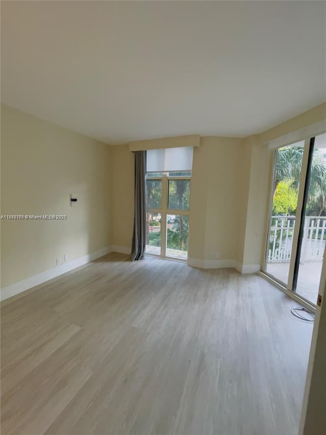 2000 Towerside # 309, Miami FL 33138 - Miami, FL - Photo 7