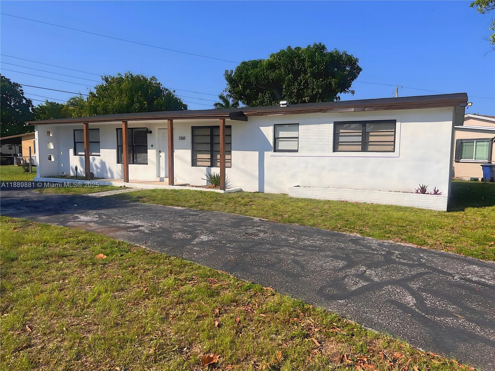 3361 NW 5th Pl, Lauderhill FL 33311