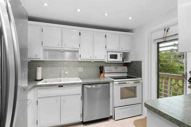 400 NE 20th Street # A207, Boca Raton FL 33431 - Boca Raton, FL - Photo 2
