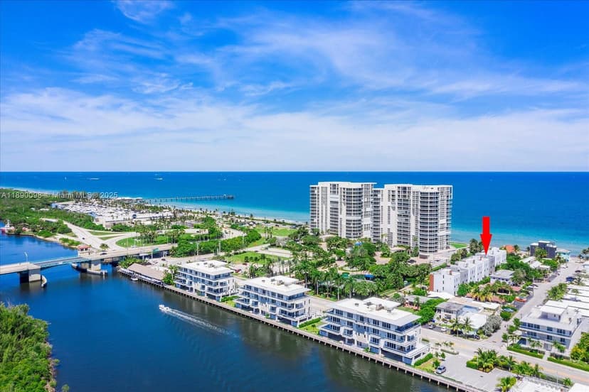 332 Balboa St, Hollywood FL 33019