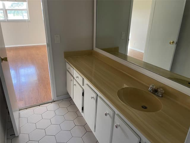 1005 Country Club Drive # 205, Margate FL 33063 - Margate, FL - Photo 7