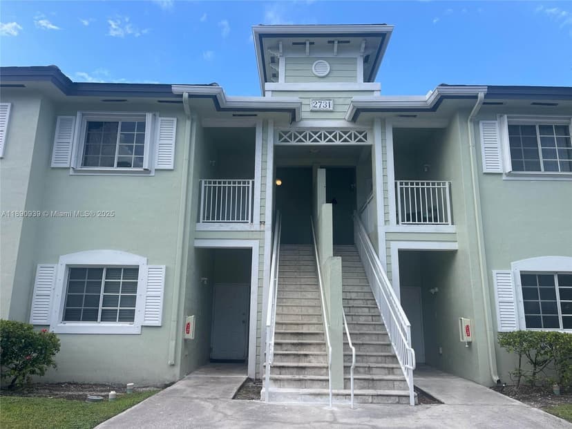 2731 NE 3rd Dr # 203, Homestead FL 33033