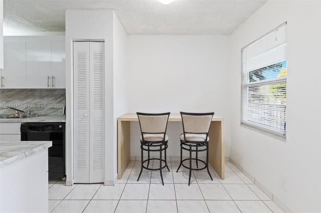 1251 SW 125th Ave # 211T, Pembroke Pines FL 33027 - Pembroke Pines, FL - Photo 6