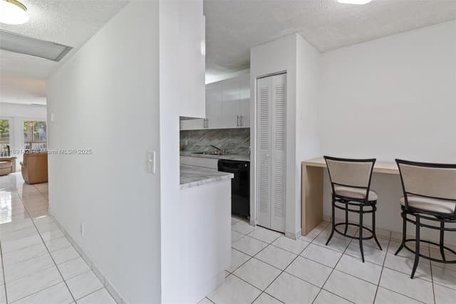 1251 SW 125th Ave # 211T, Pembroke Pines FL 33027 - Pembroke Pines, FL - Photo 5