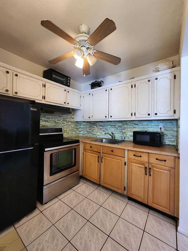 165 Camden G, West Palm Beach FL 33417 - West Palm Beach, FL - Photo 5