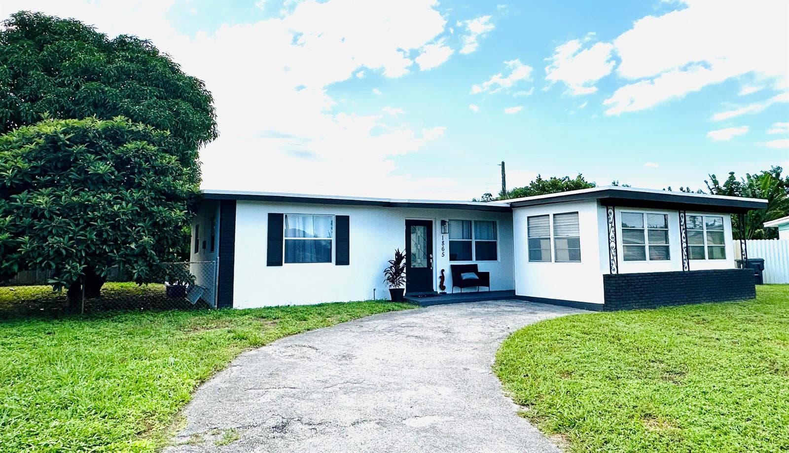 1865 W Chatham Road, West Palm Beach FL 33415