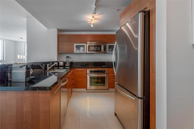 253 NE 2nd St # 3203, Miami FL 33132 - Miami, FL - Photo 7