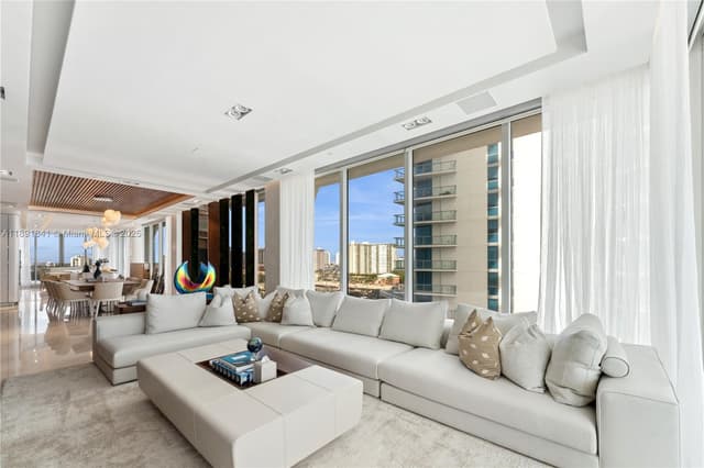 16901 Collins Ave # 805, Sunny Isles Beach FL 33160 - Sunny Isles Beach, FL - Photo 2