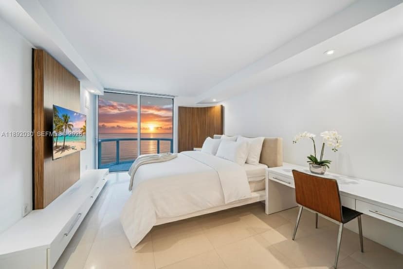 6365 Collins Ave # 2901, Miami Beach FL 33141
