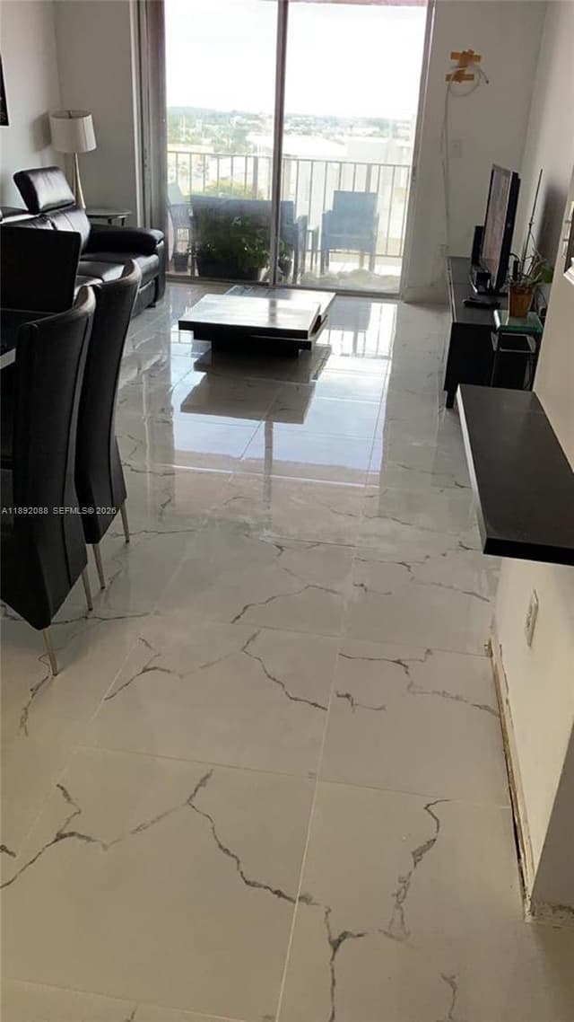 4675 W 18th Ct # 1011, Hialeah FL 33012 - Hialeah, FL - Photo 2