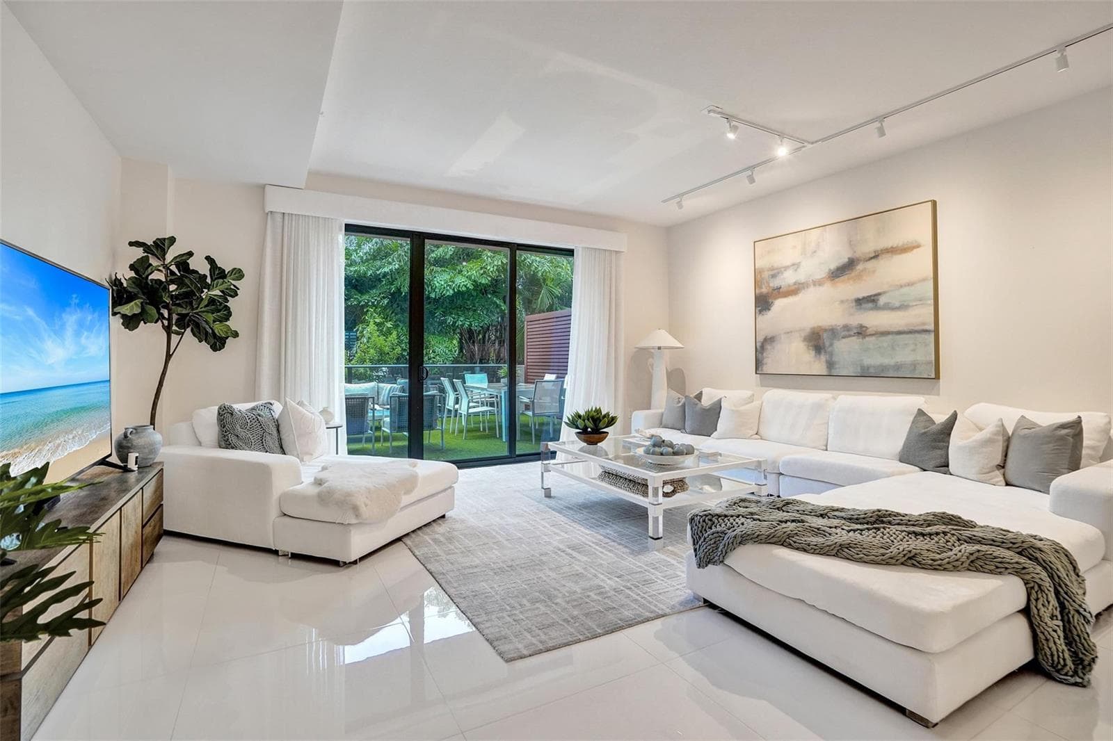 3030 N Ocean Boulevard # S104, Fort Lauderdale FL 33308